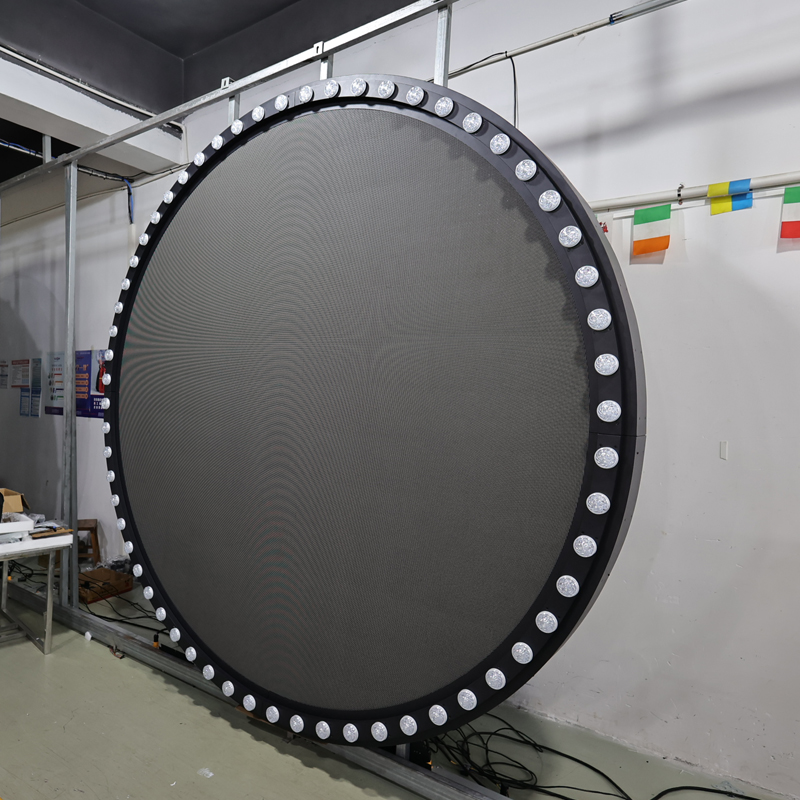 定造 P3 圆形 LED显示屏直径 300cm / 118.11 英寸